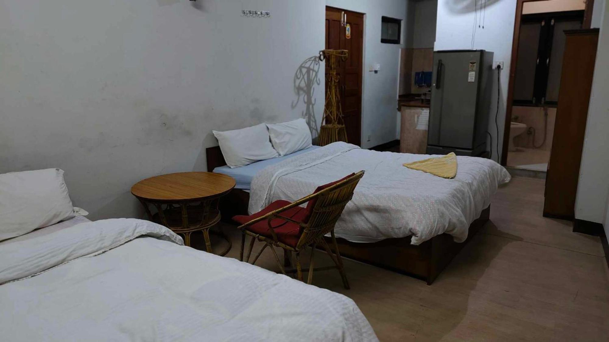 Monkey Temple Homestay Катманду Экстерьер фото