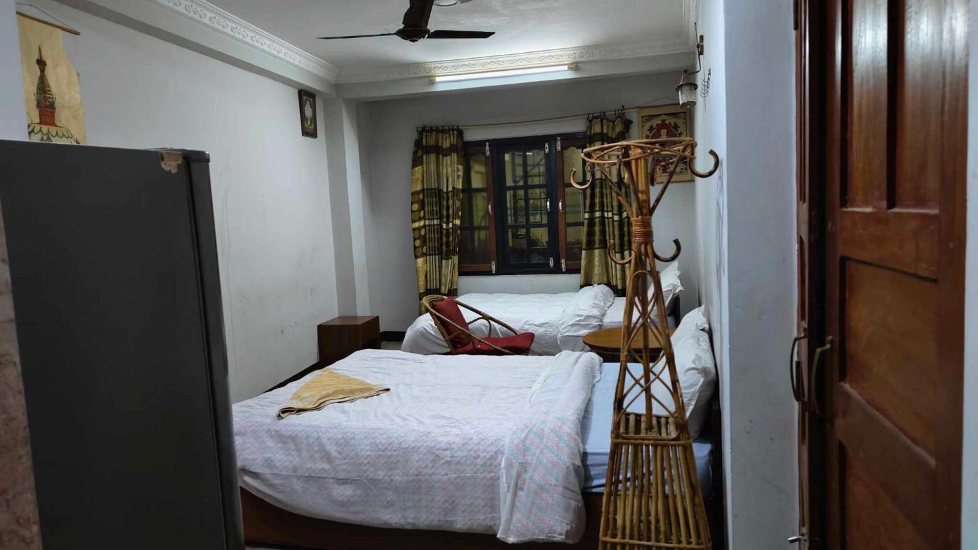 Monkey Temple Homestay Катманду Экстерьер фото