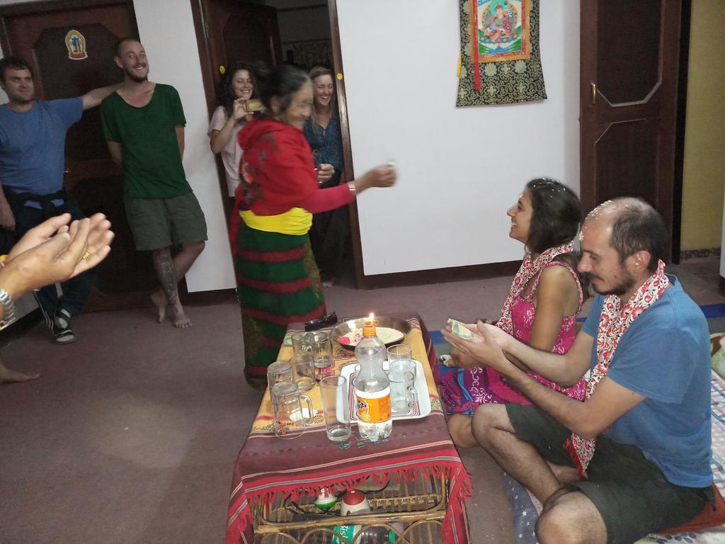 Monkey Temple Homestay Катманду Экстерьер фото